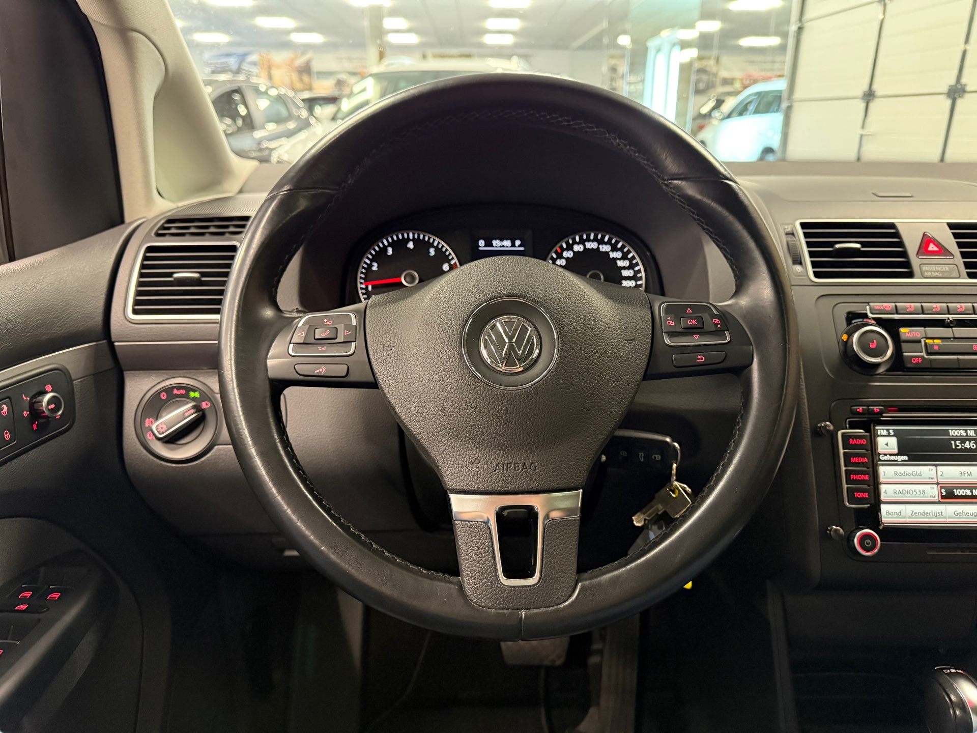 https://www.autokooy.nl//xml/images/53962894-13.JPG