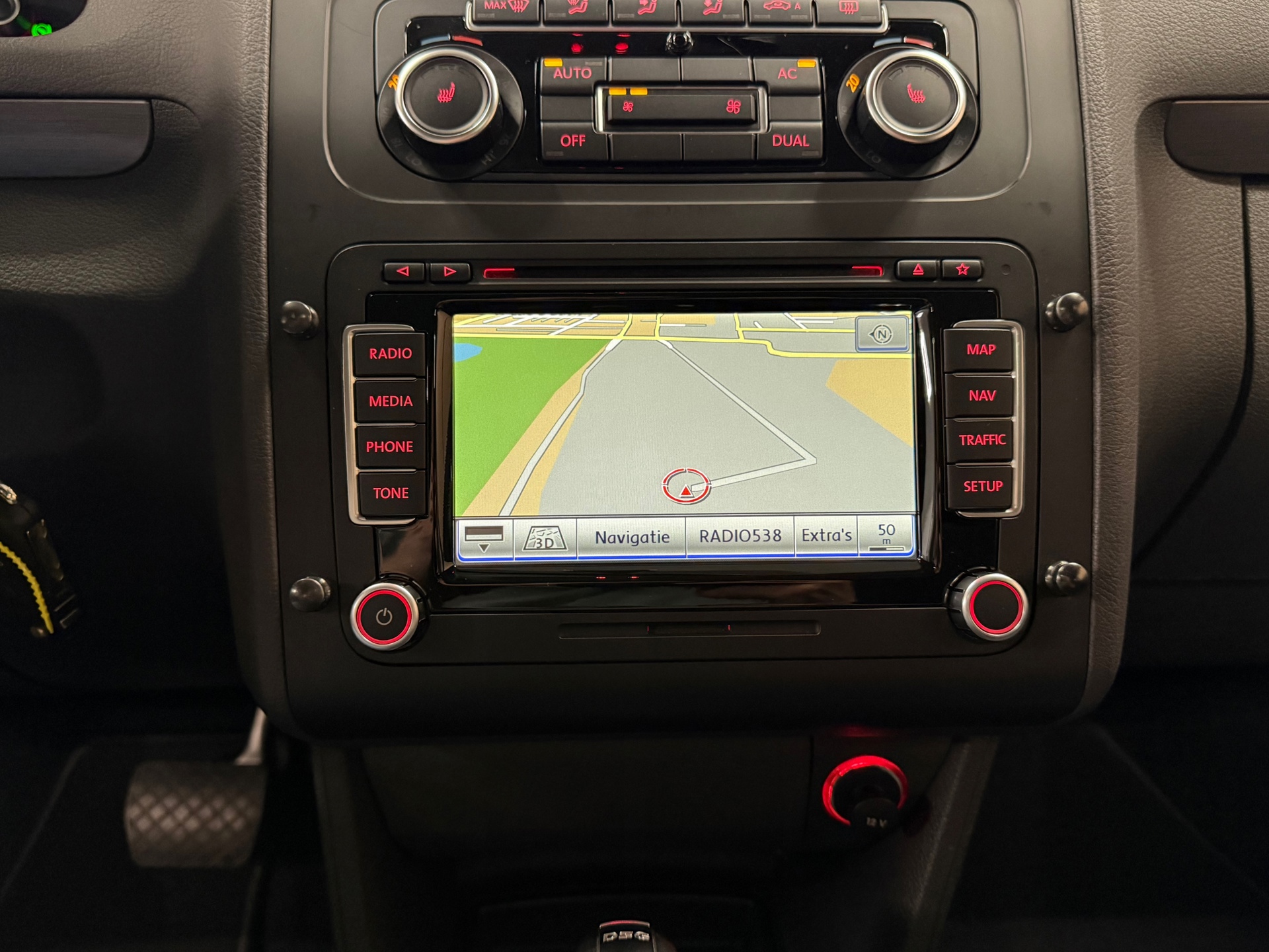 https://www.autokooy.nl//xml/images/53962894-18.JPG
