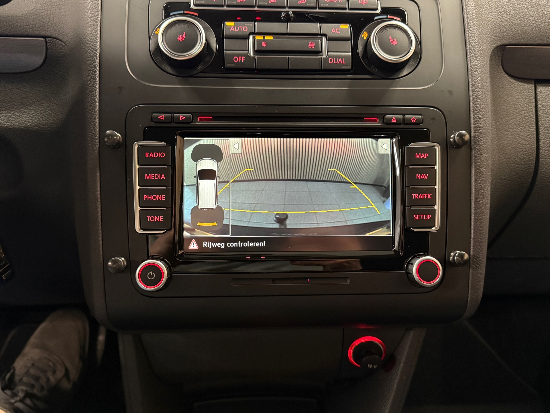 https://www.autokooy.nl//xml/images/53962894-19.JPG
