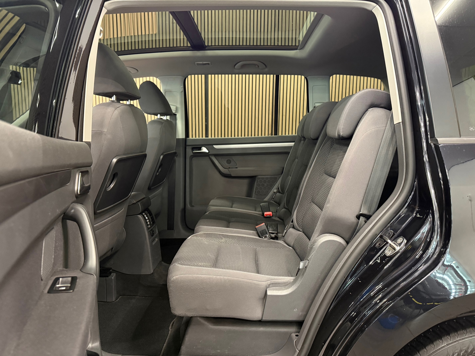 https://www.autokooy.nl//xml/images/53962894-21.JPG