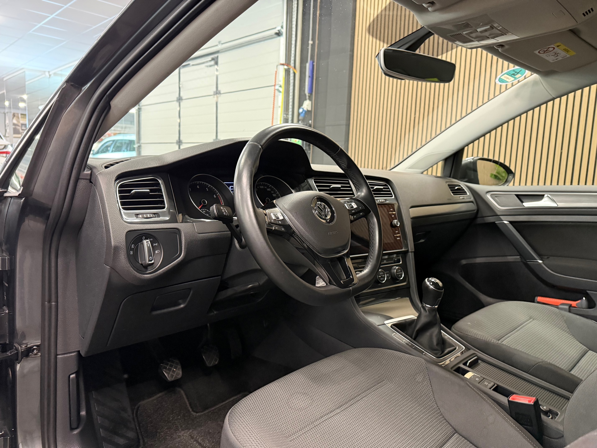 https://www.autokooy.nl//xml/images/53988857-12.JPG