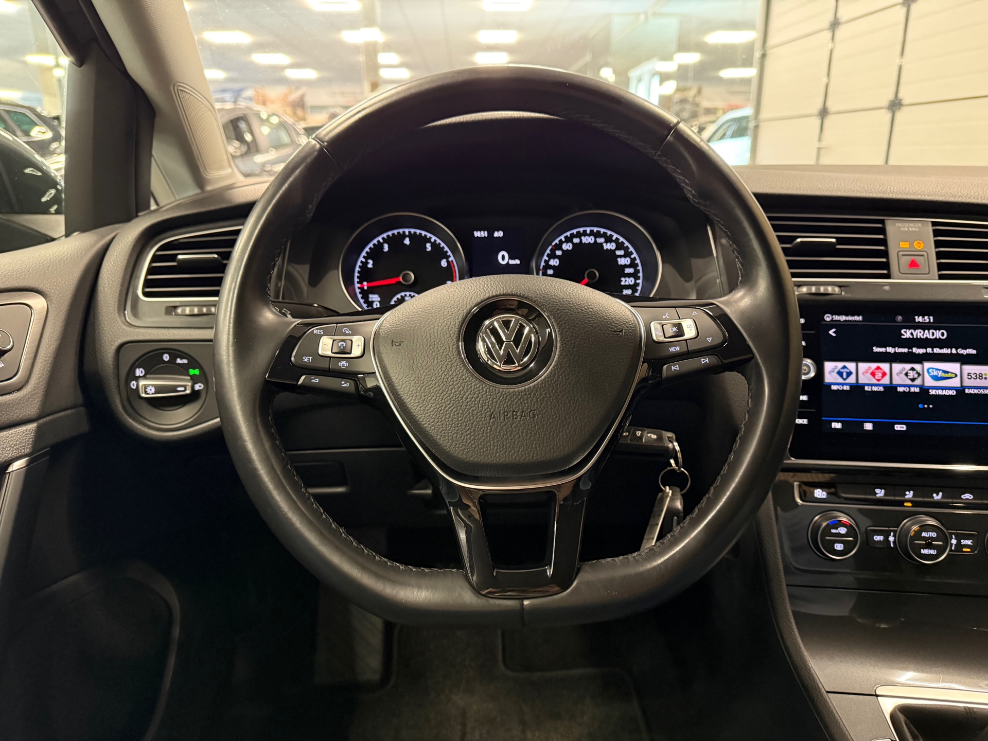 https://www.autokooy.nl//xml/images/53988857-13.JPG