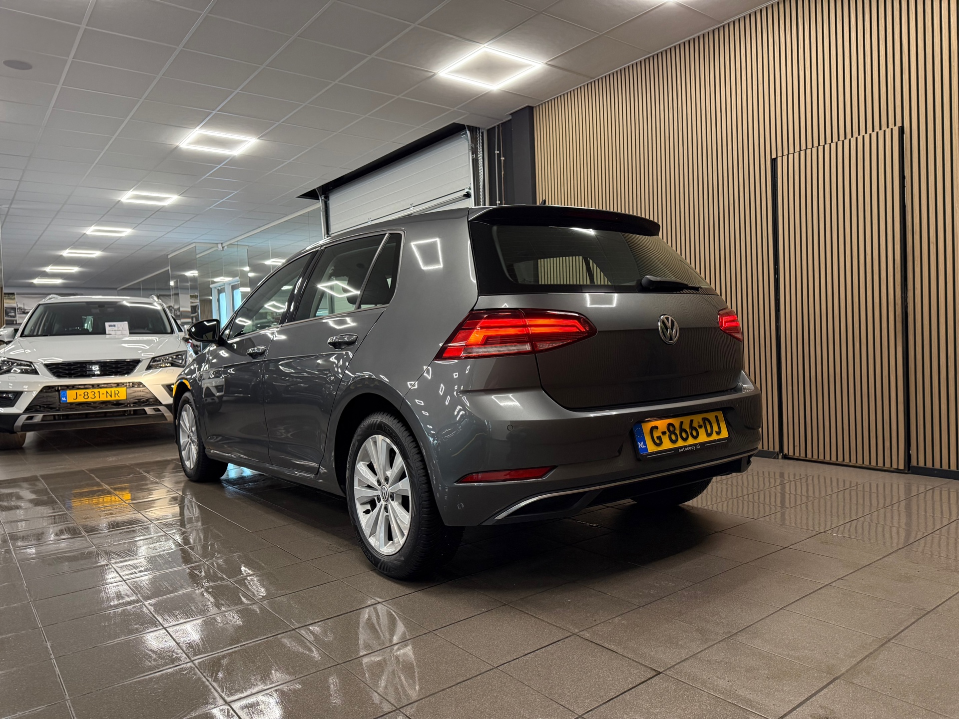 https://www.autokooy.nl//xml/images/53988857-3.JPG