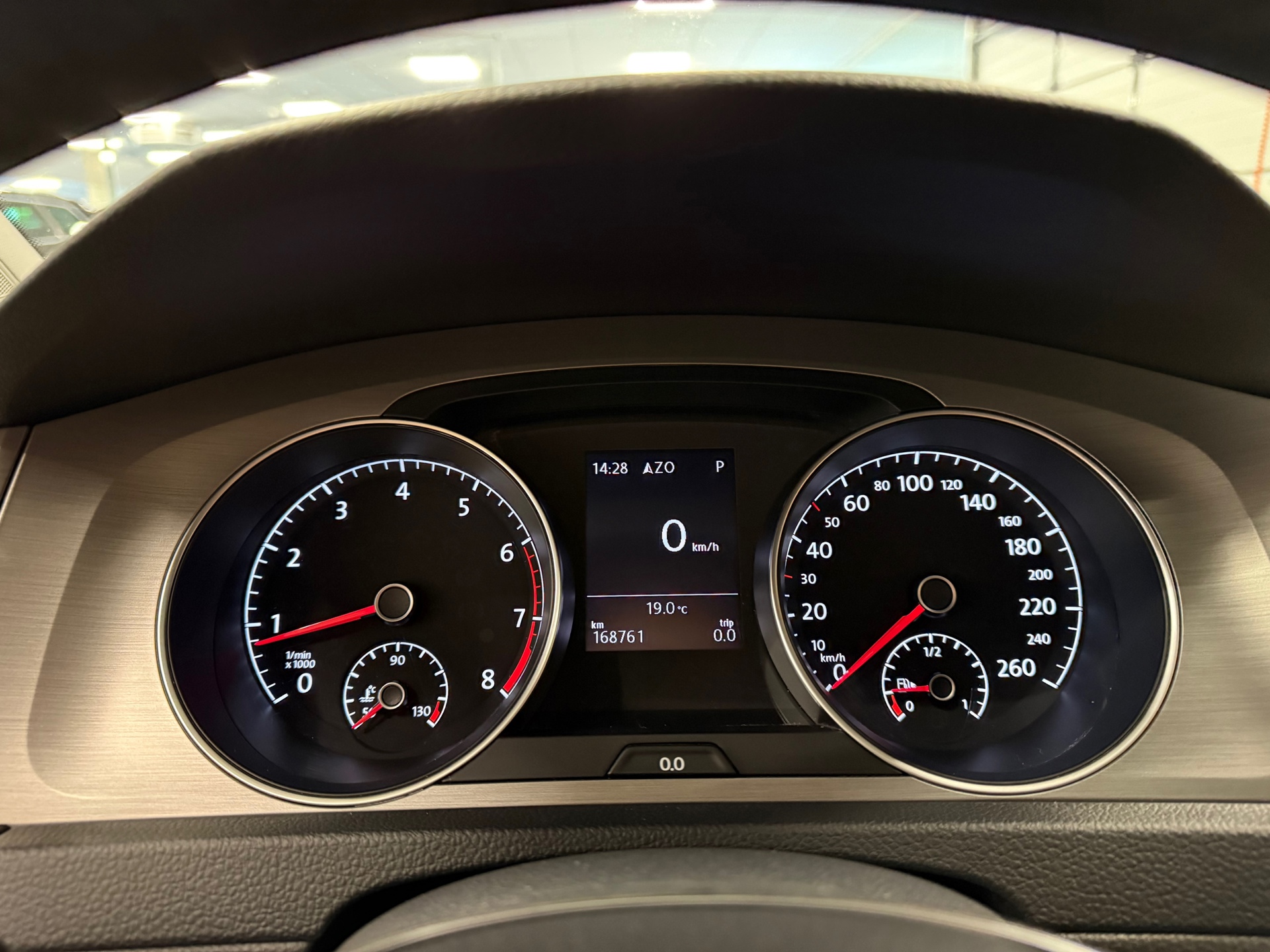 https://www.autokooy.nl//xml/images/54041128-14.JPG