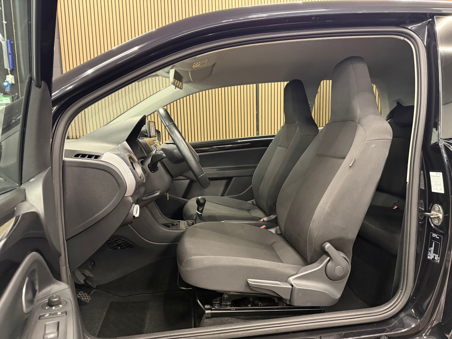 https://www.autokooy.nl//xml/images/54088779-11.JPG