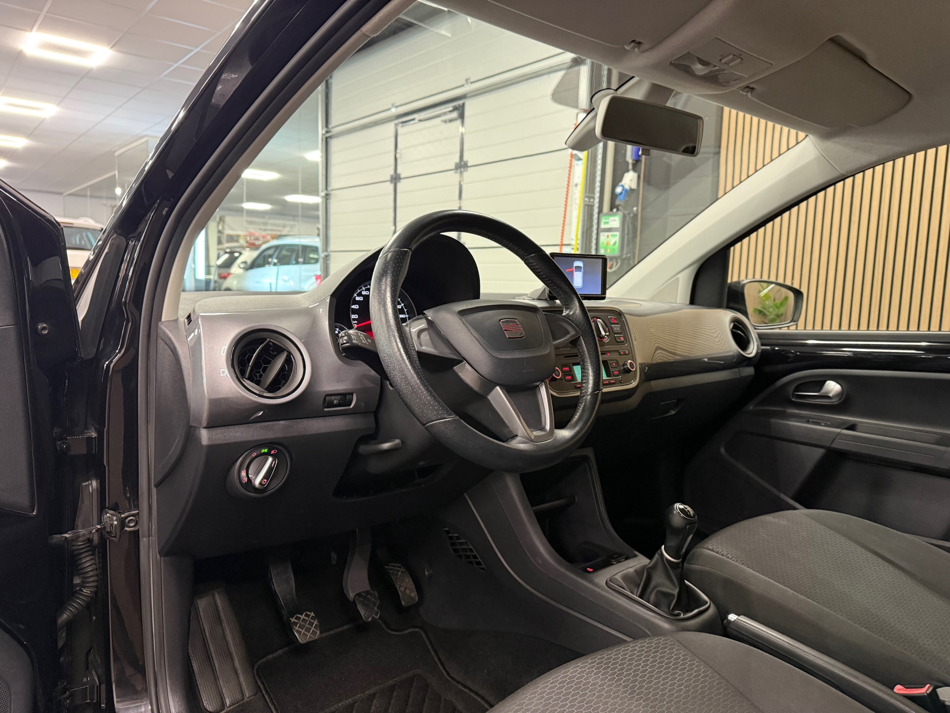https://www.autokooy.nl//xml/images/54088779-12.JPG