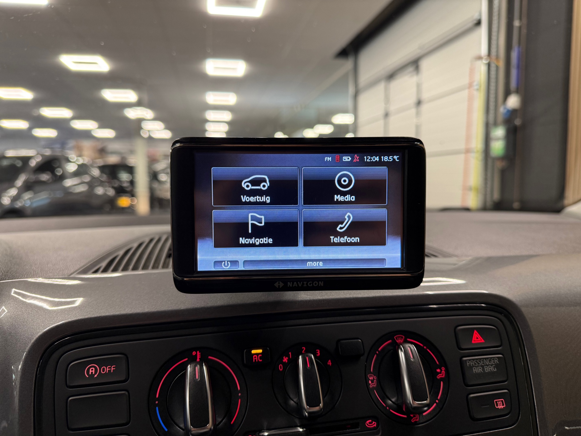 https://www.autokooy.nl//xml/images/54088779-17.JPG
