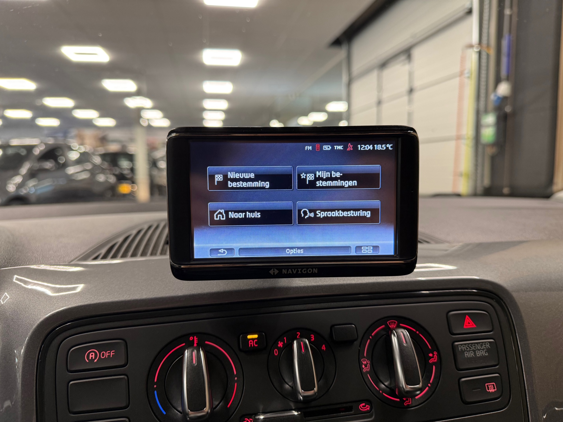 https://www.autokooy.nl//xml/images/54088779-18.JPG