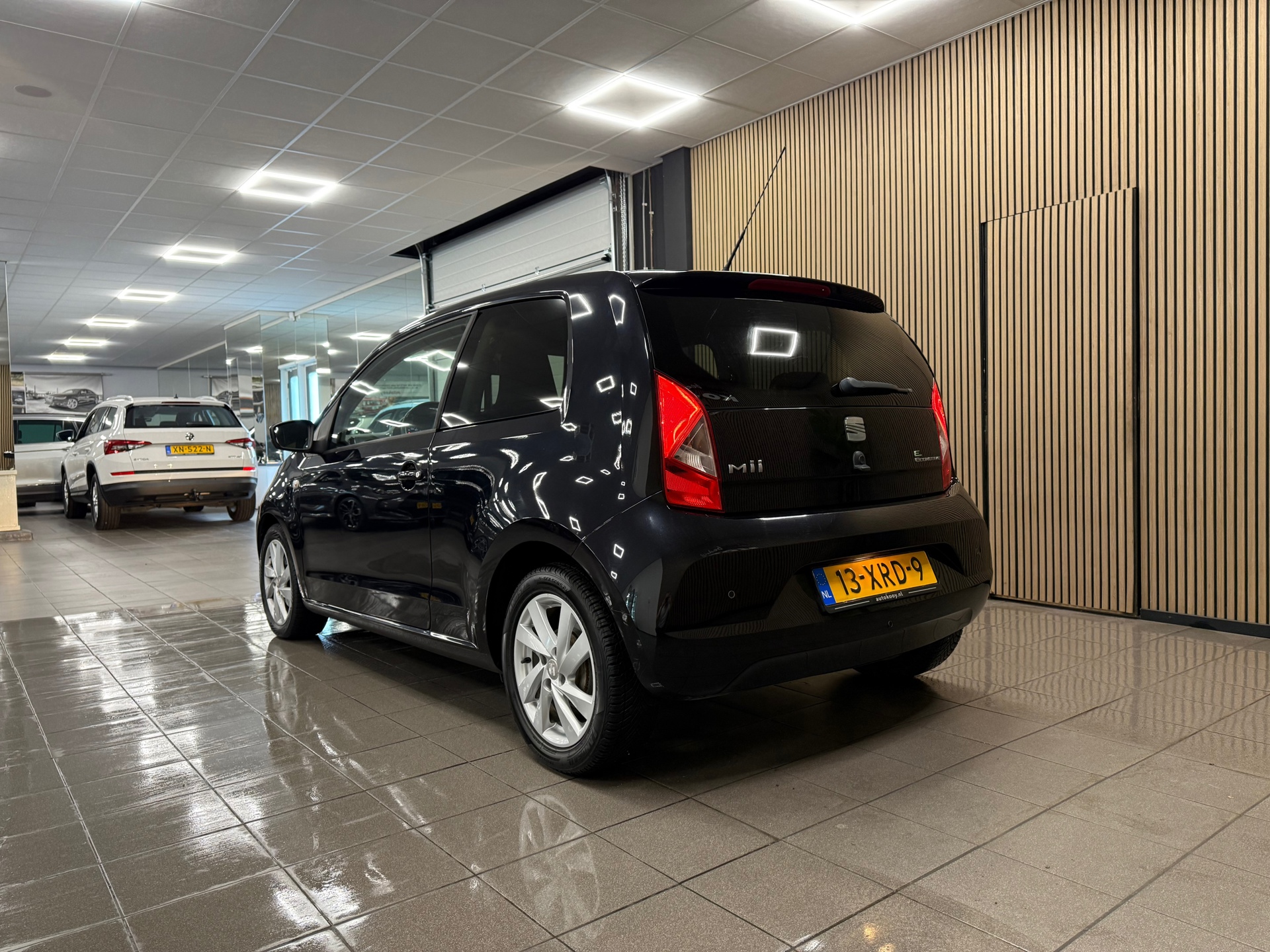 https://www.autokooy.nl//xml/images/54088779-3.JPG