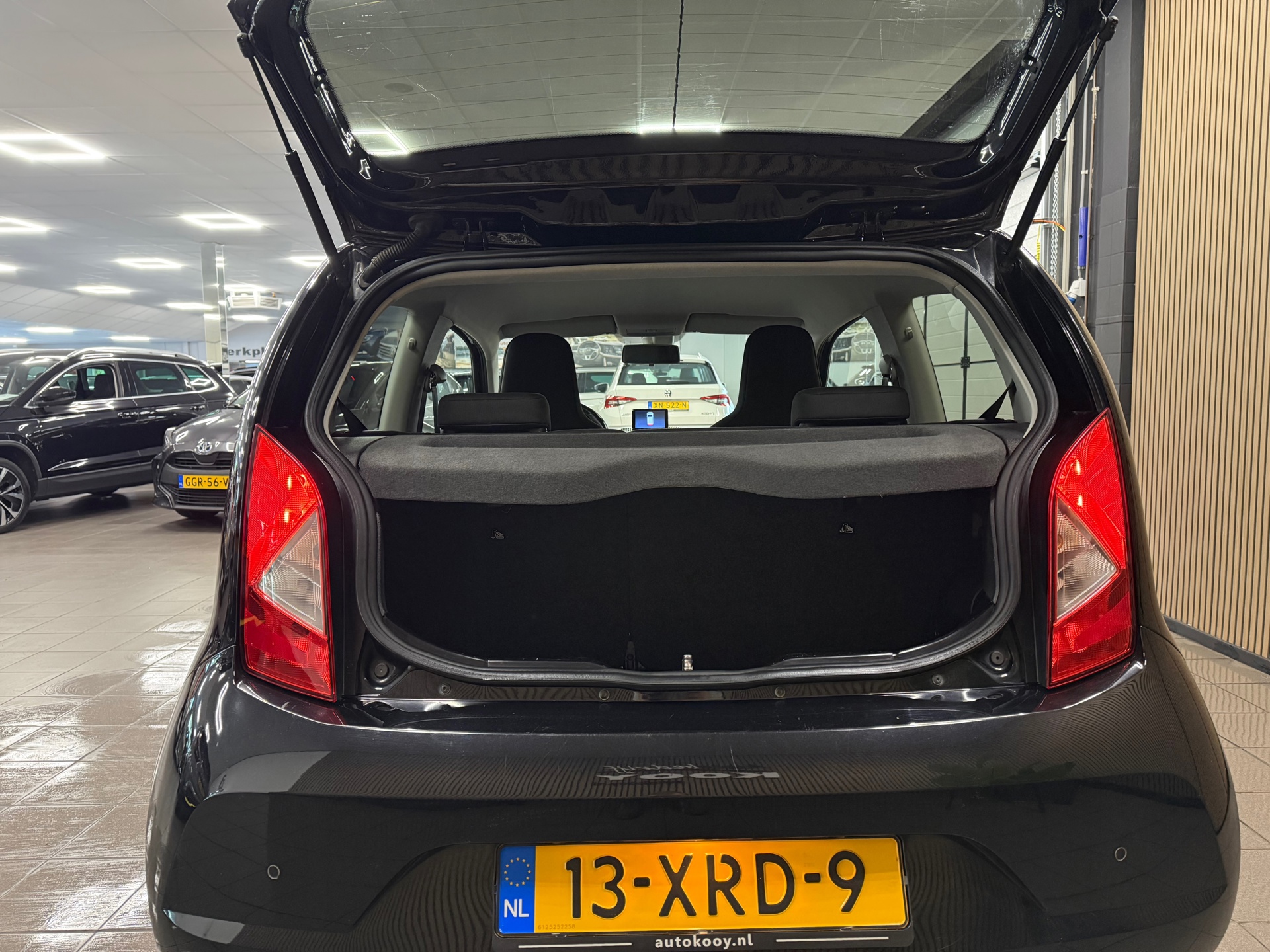 https://www.autokooy.nl//xml/images/54088779-5.JPG