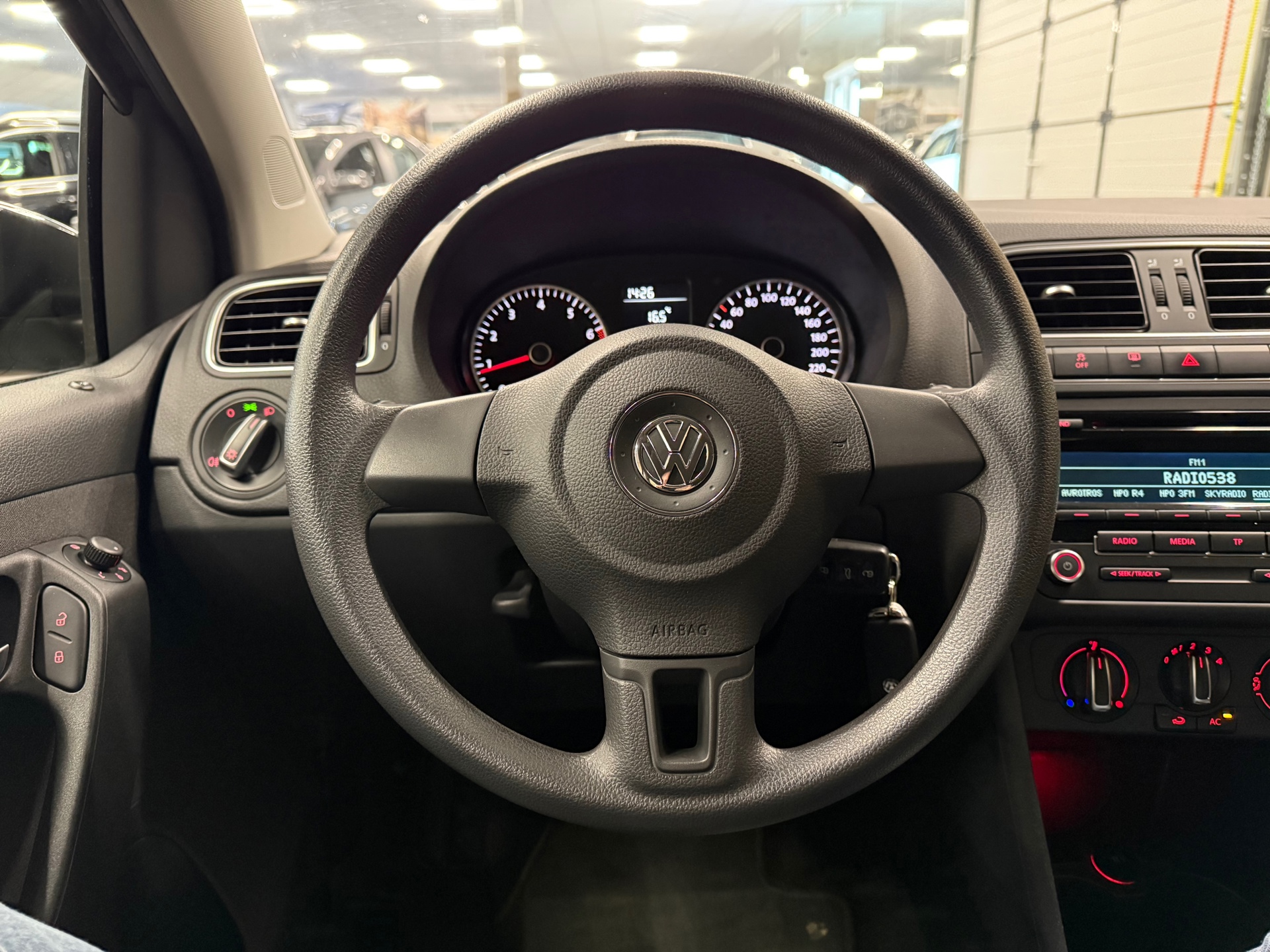 https://www.autokooy.nl//xml/images/54126474-13.JPG