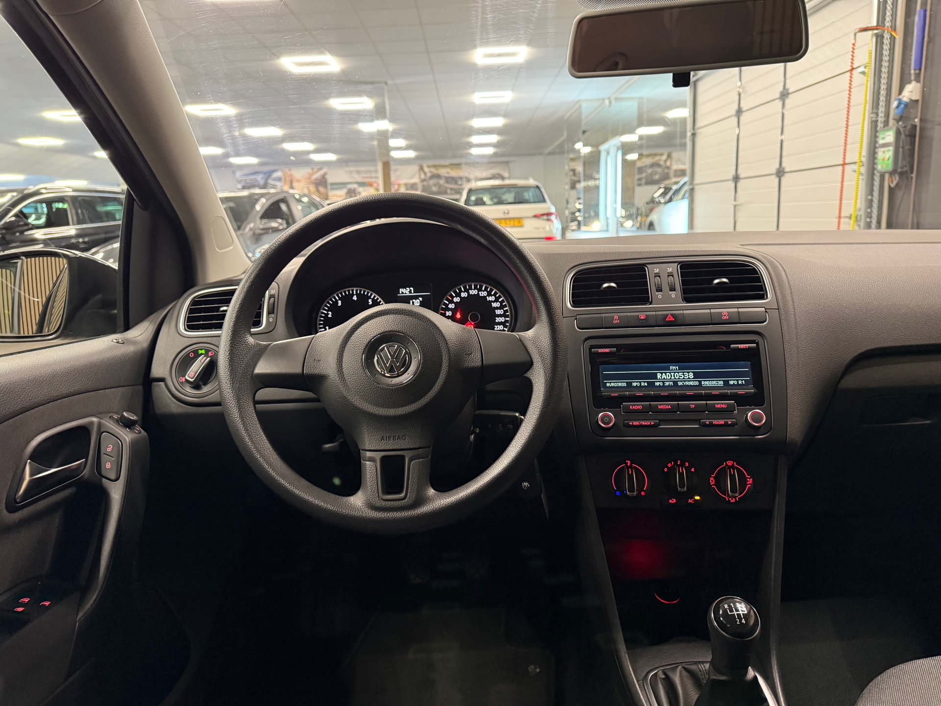 https://www.autokooy.nl//xml/images/54126474-20.JPG