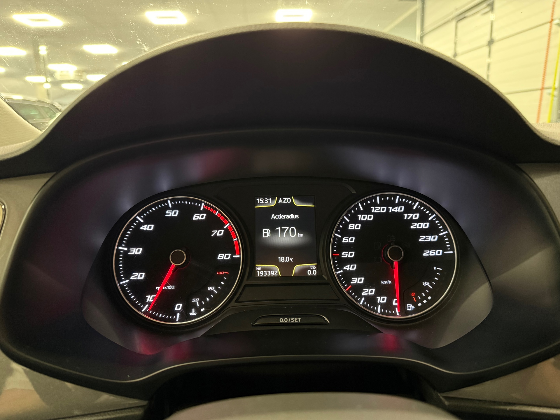 https://www.autokooy.nl//xml/images/54175131-15.JPG