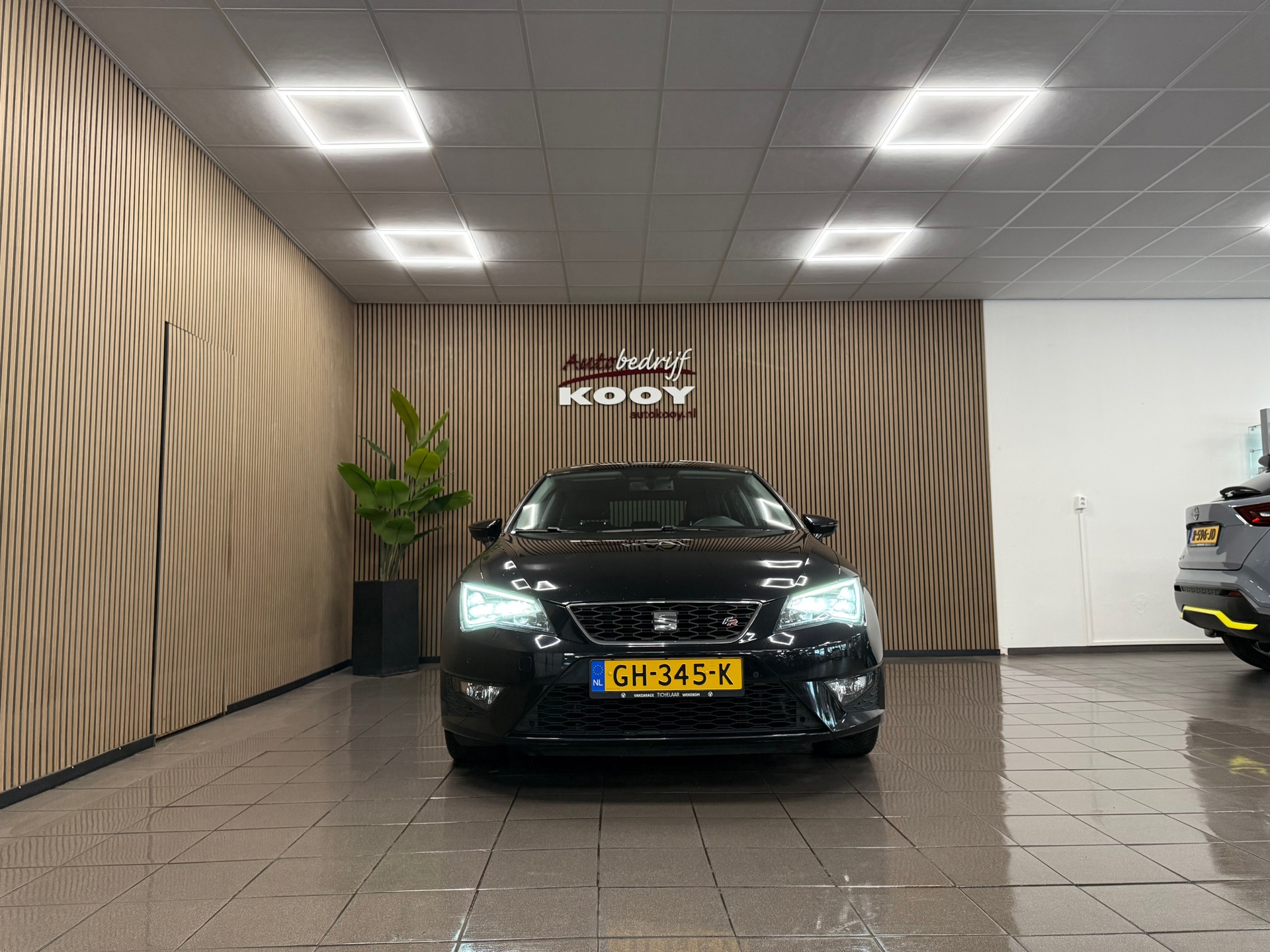 https://www.autokooy.nl//xml/images/54175131-8.JPG