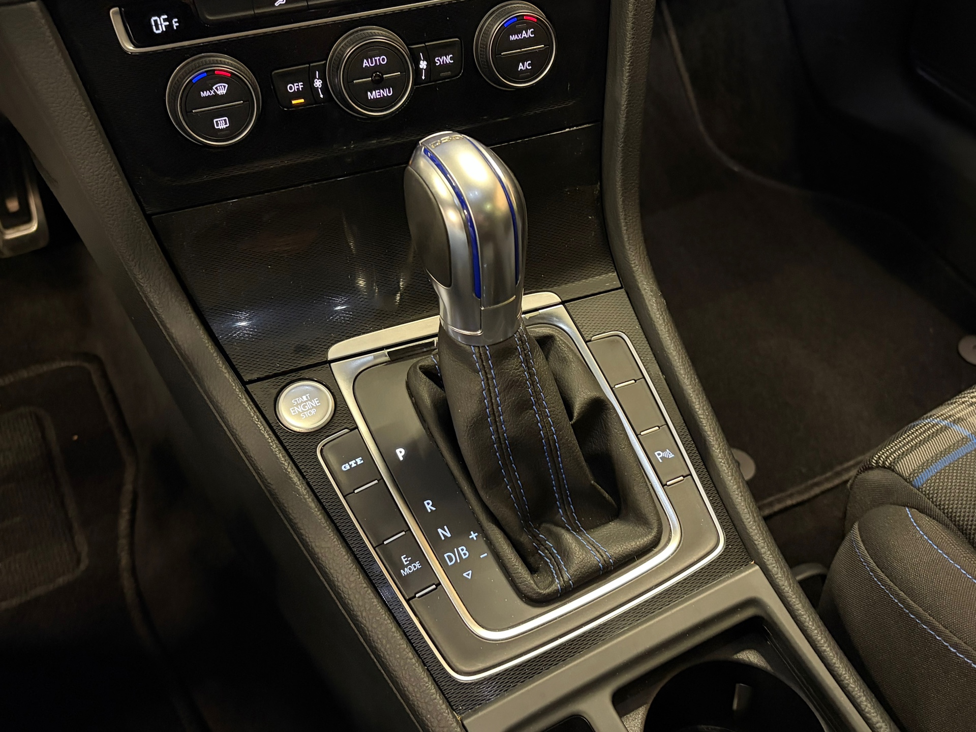 https://www.autokooy.nl//xml/images/54230006-16.JPG