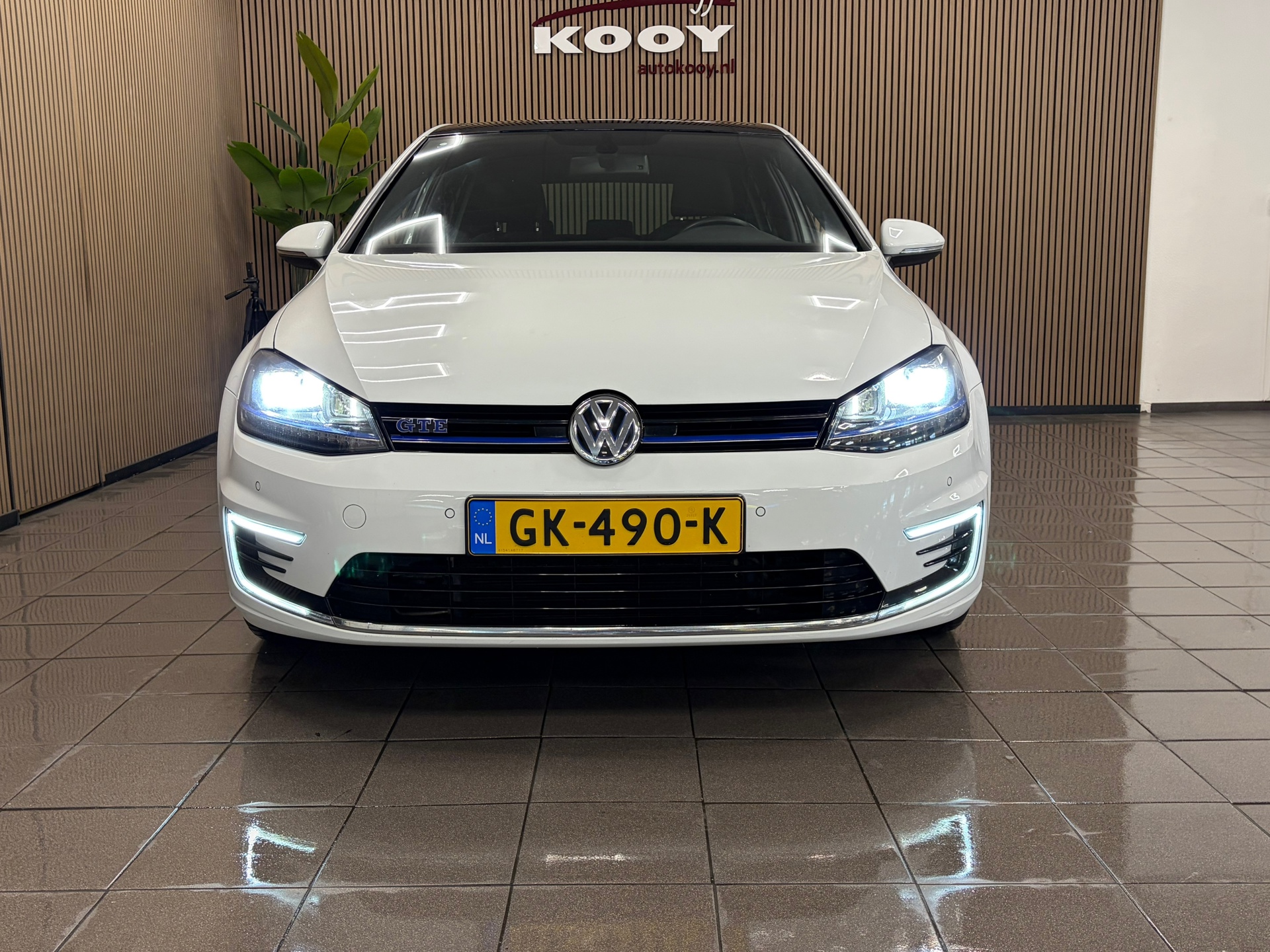https://www.autokooy.nl//xml/images/54230006-9.JPG