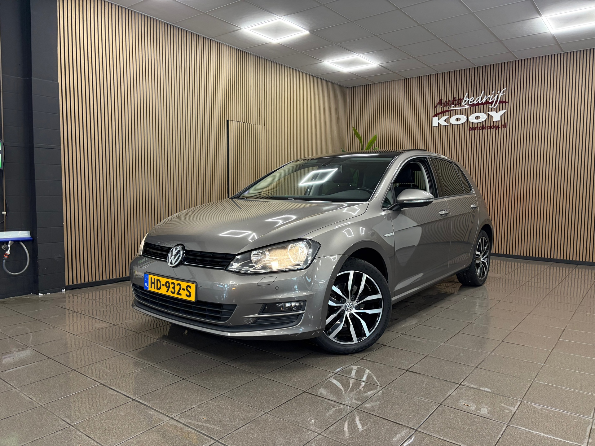 https://www.autokooy.nl//xml/images/54263155-9.JPG