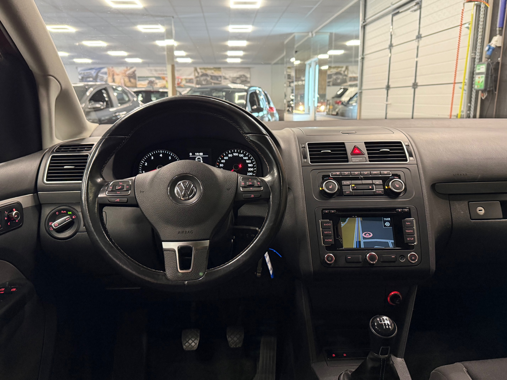 https://www.autokooy.nl//xml/images/54362778-19.JPG