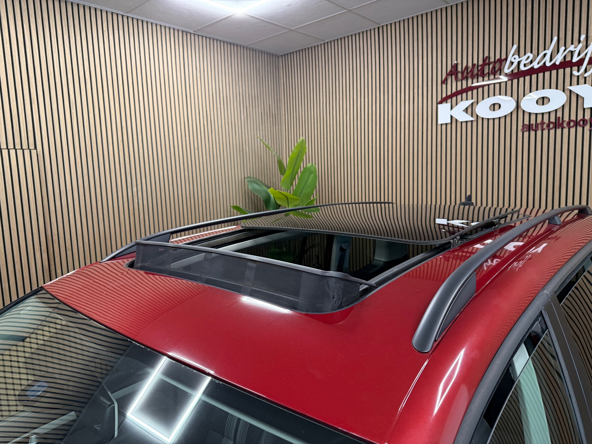 https://www.autokooy.nl//xml/images/54362778-23.JPG