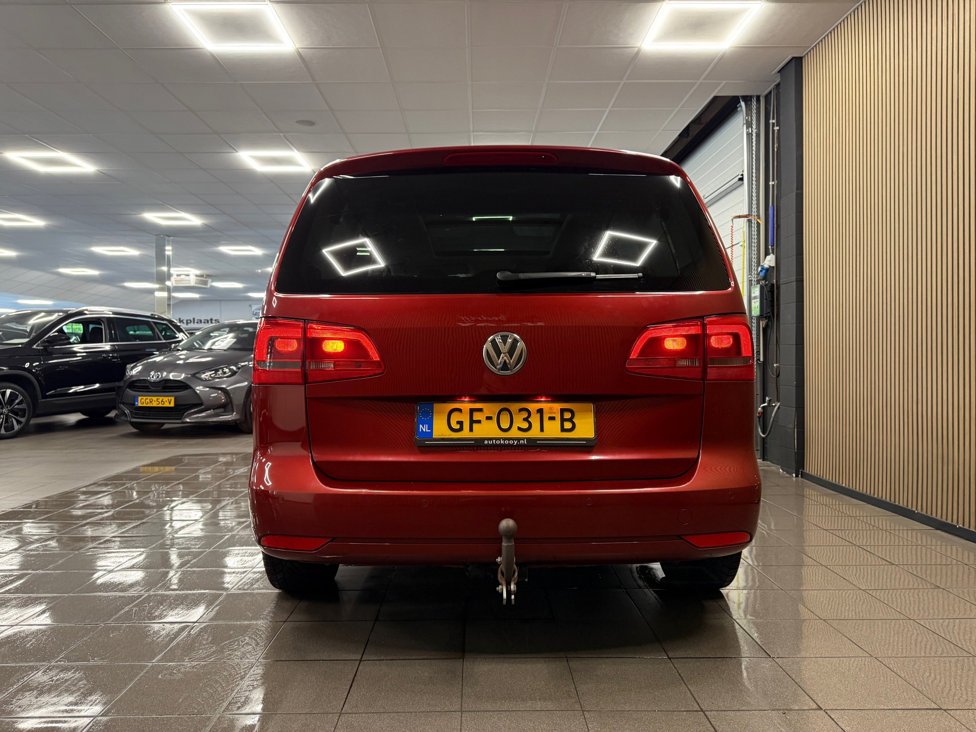 https://www.autokooy.nl//xml/images/54362778-4.JPG
