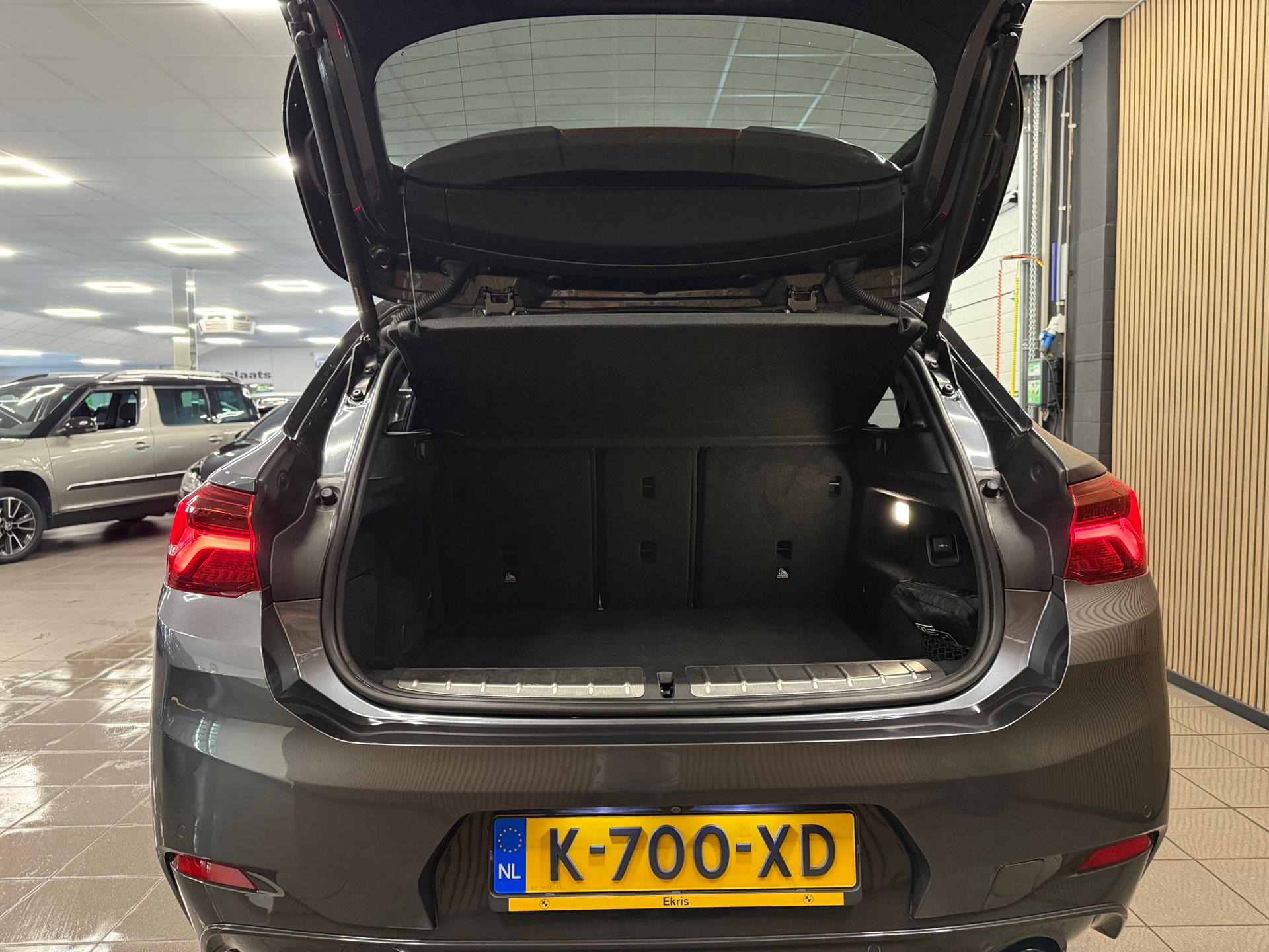 https://www.autokooy.nl//xml/images/54425209-5.JPG