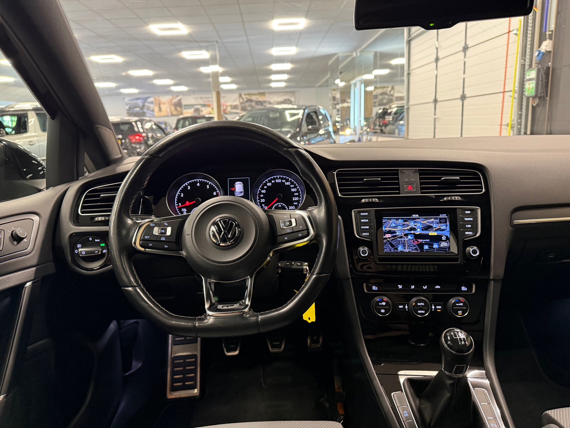 https://www.autokooy.nl//xml/images/54425277-20.JPG