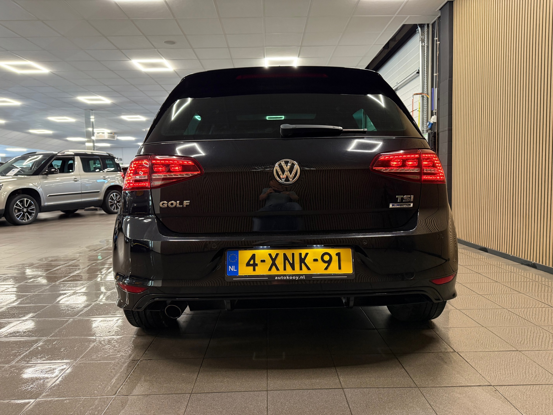 https://www.autokooy.nl//xml/images/54425277-4.JPG