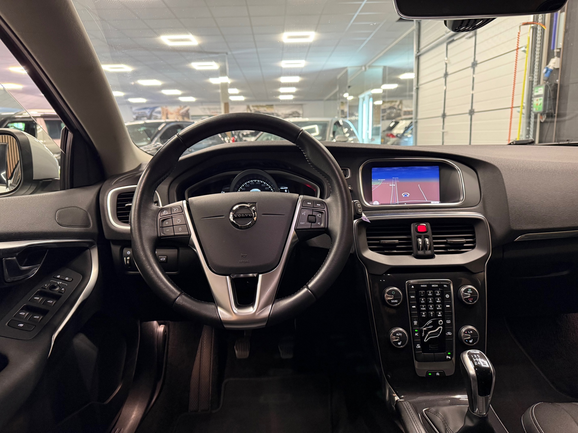 https://www.autokooy.nl//xml/images/54525143-20.JPG