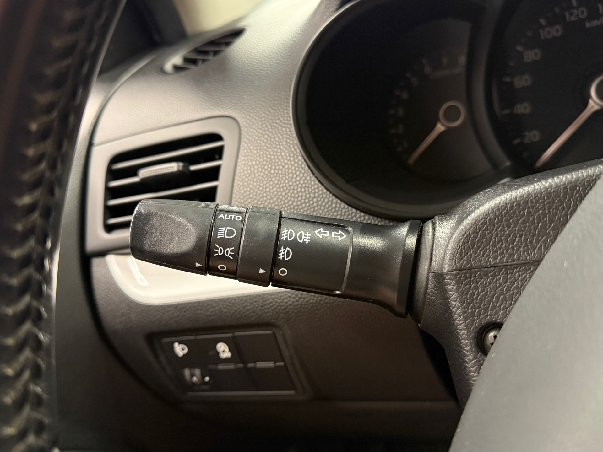 https://www.autokooy.nl//xml/images/54555035-15.JPG