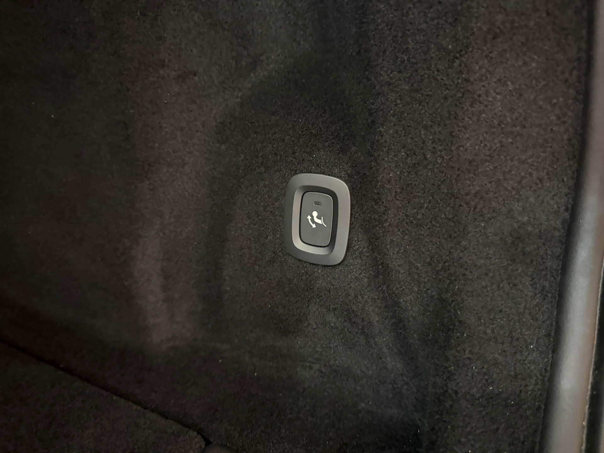https://www.autokooy.nl//xml/images/54555089-6.JPG