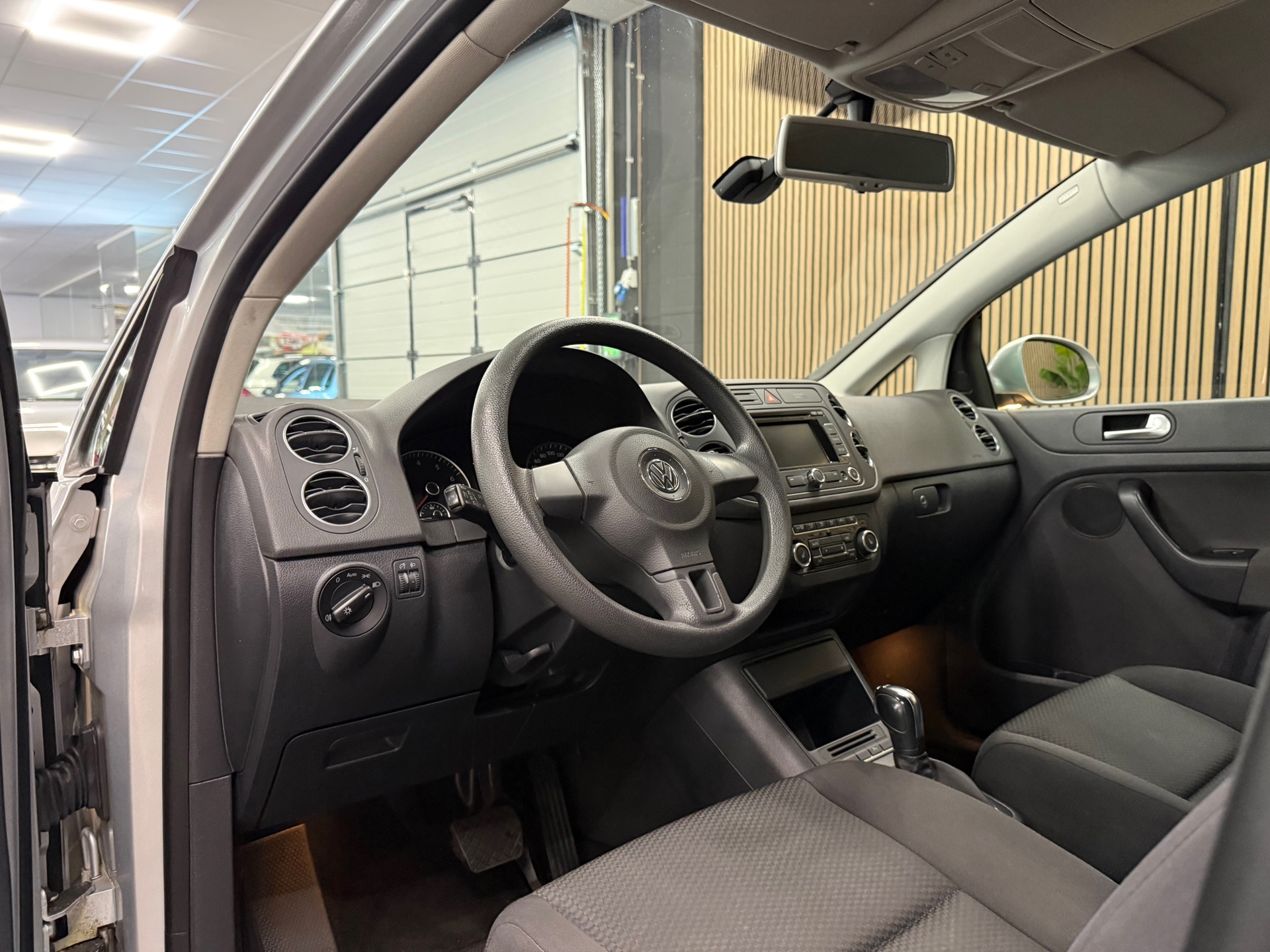 https://www.autokooy.nl//xml/images/54576735-12.JPG