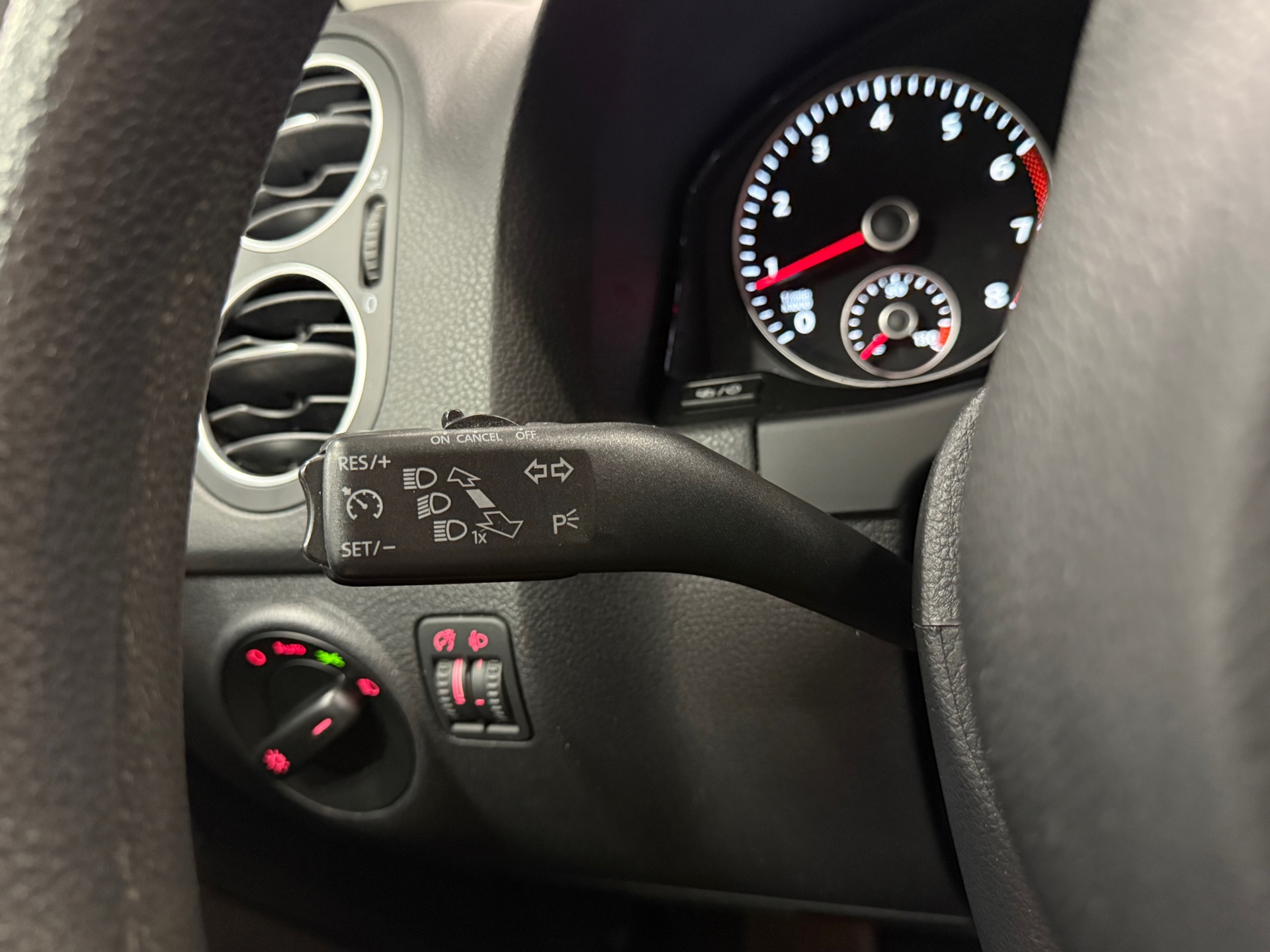 https://www.autokooy.nl//xml/images/54576735-15.JPG