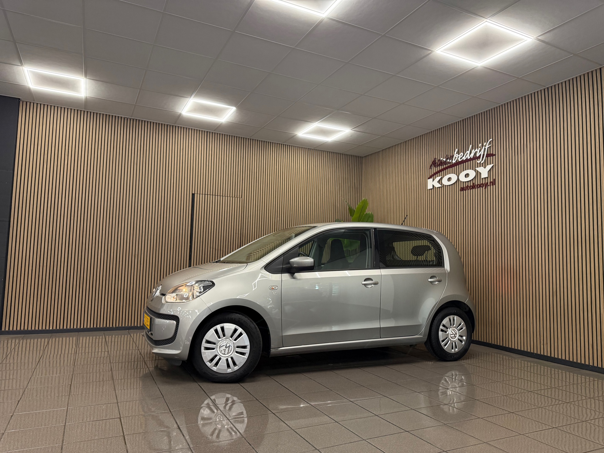 https://www.autokooy.nl//xml/images/54600691-9.JPG