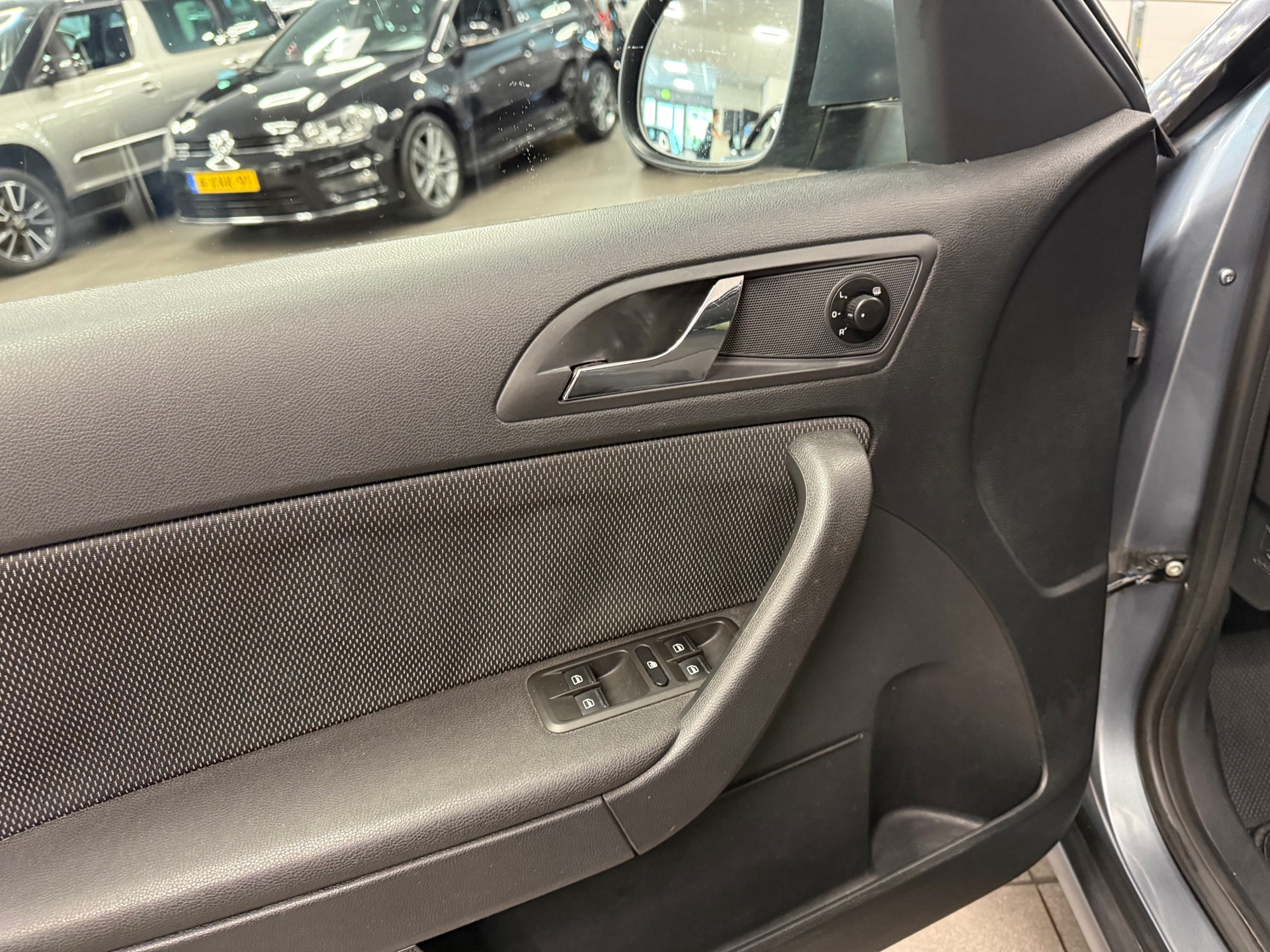 https://www.autokooy.nl//xml/images/54645860-10.JPG
