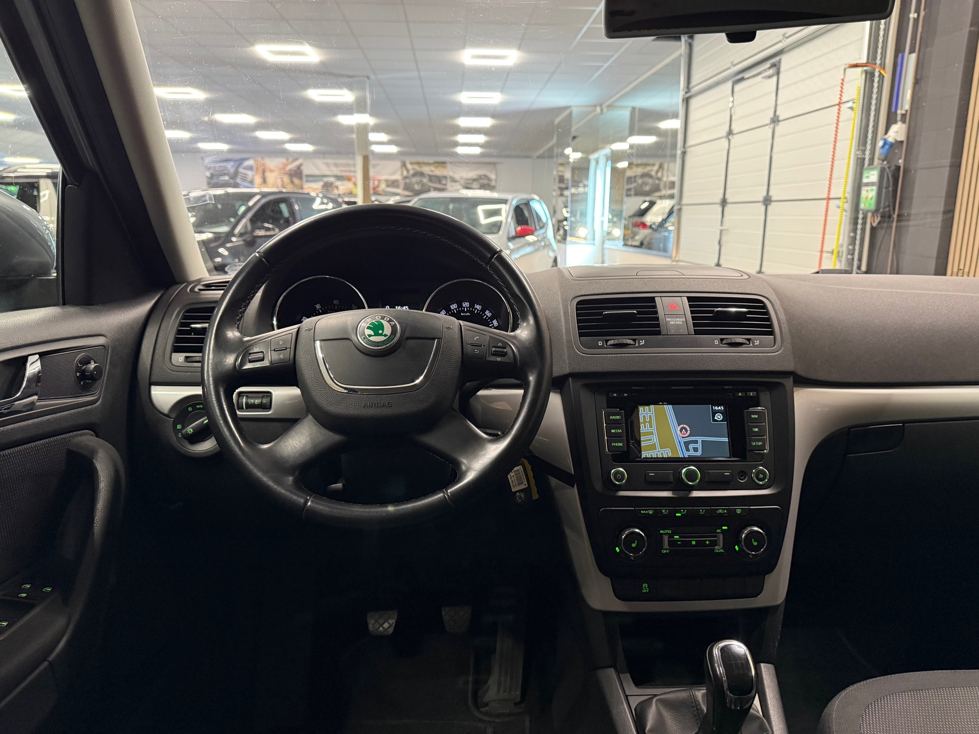 https://www.autokooy.nl//xml/images/54645860-20.JPG