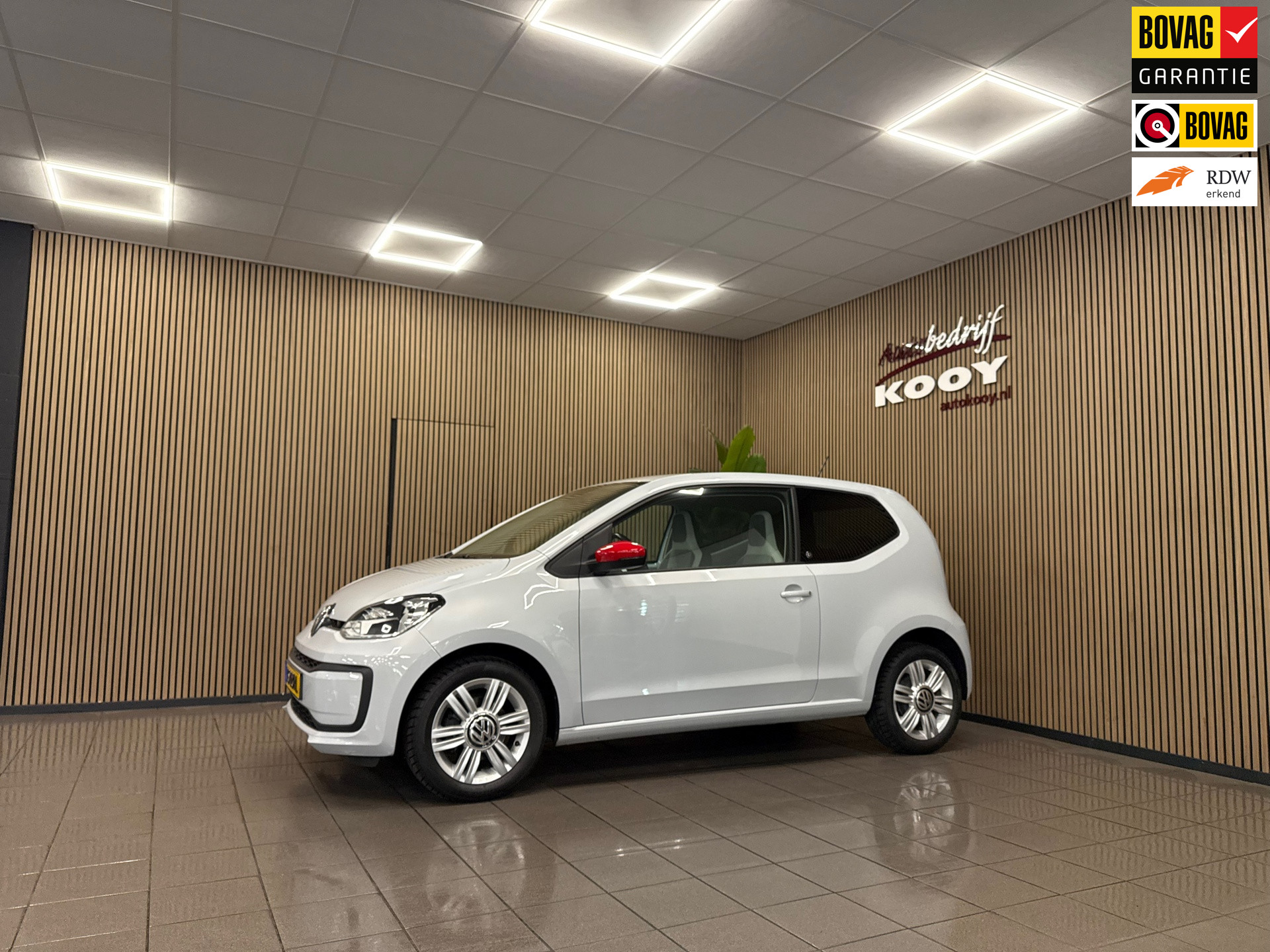 Volkswagen UP! 1.0 BMT up! beats * Airco / LM Velgen / Bluetooth / LED *
