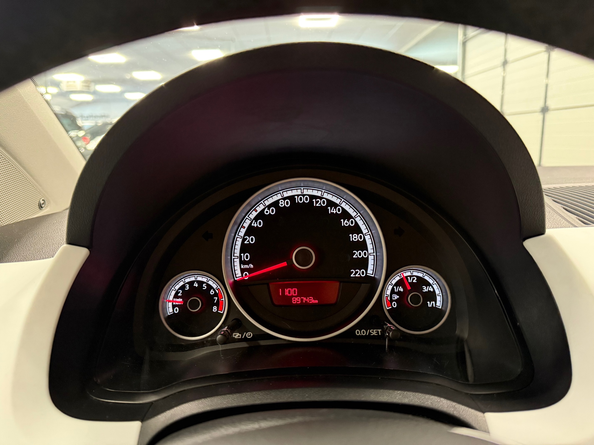 https://www.autokooy.nl//xml/images/54646081-14.JPG