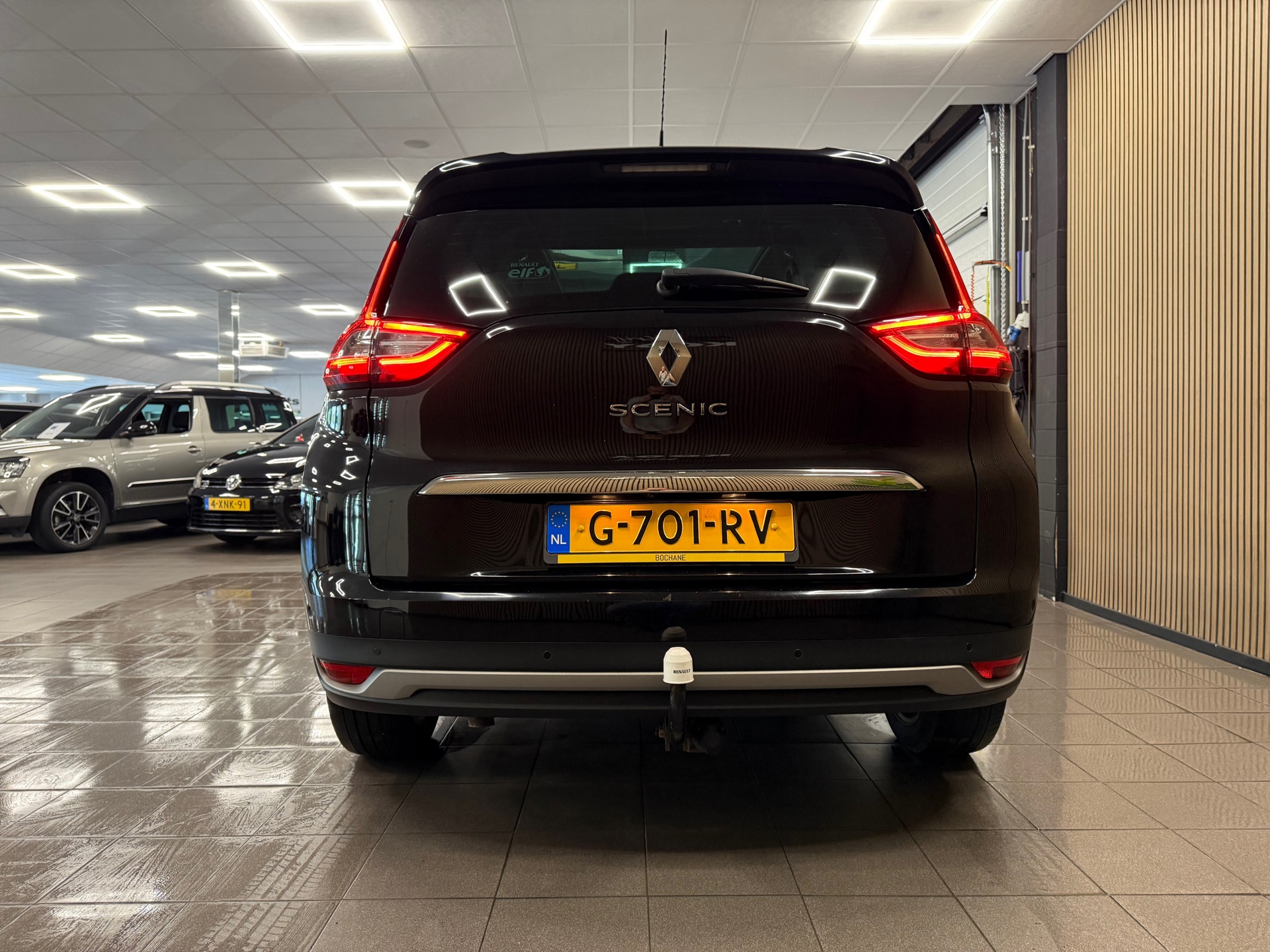 https://www.autokooy.nl//xml/images/54697303-4.JPG