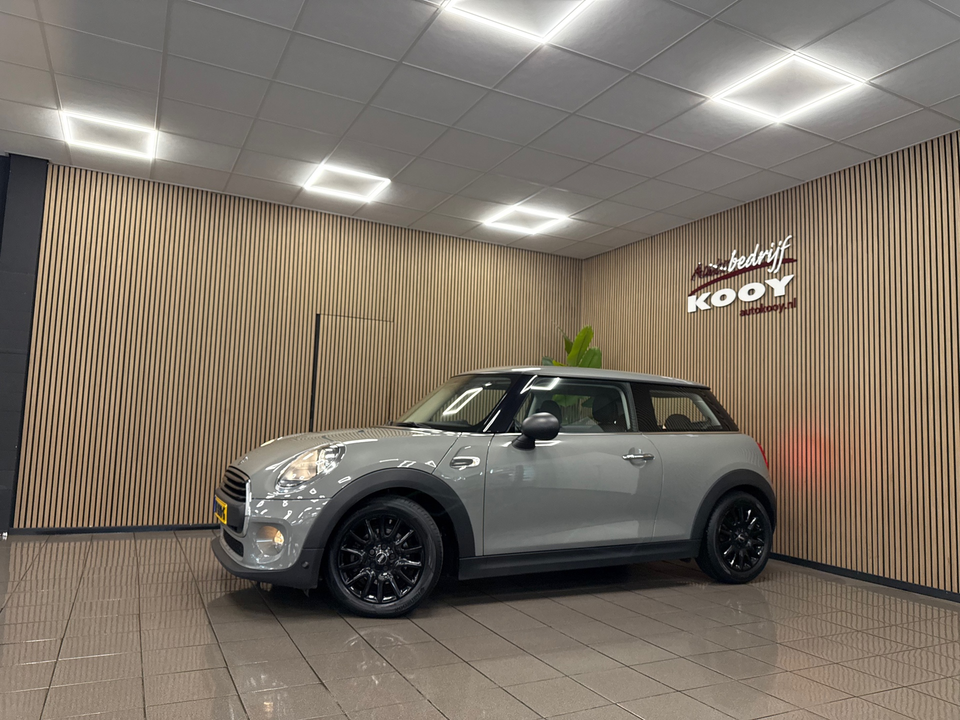 https://www.autokooy.nl//xml/images/54754642-9.JPG
