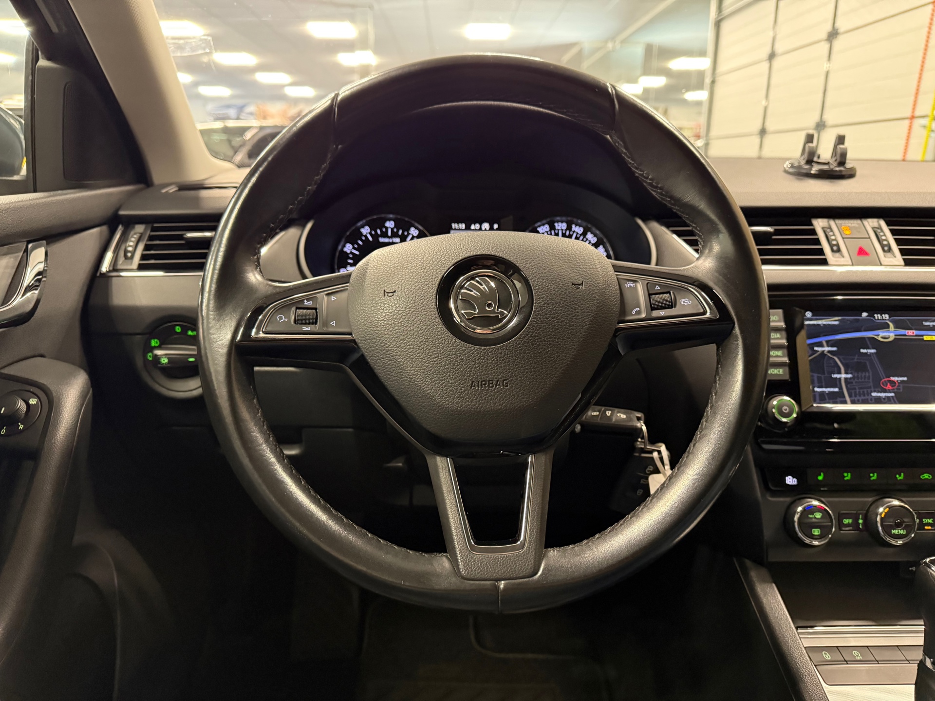 https://www.autokooy.nl//xml/images/54820794-13.JPG