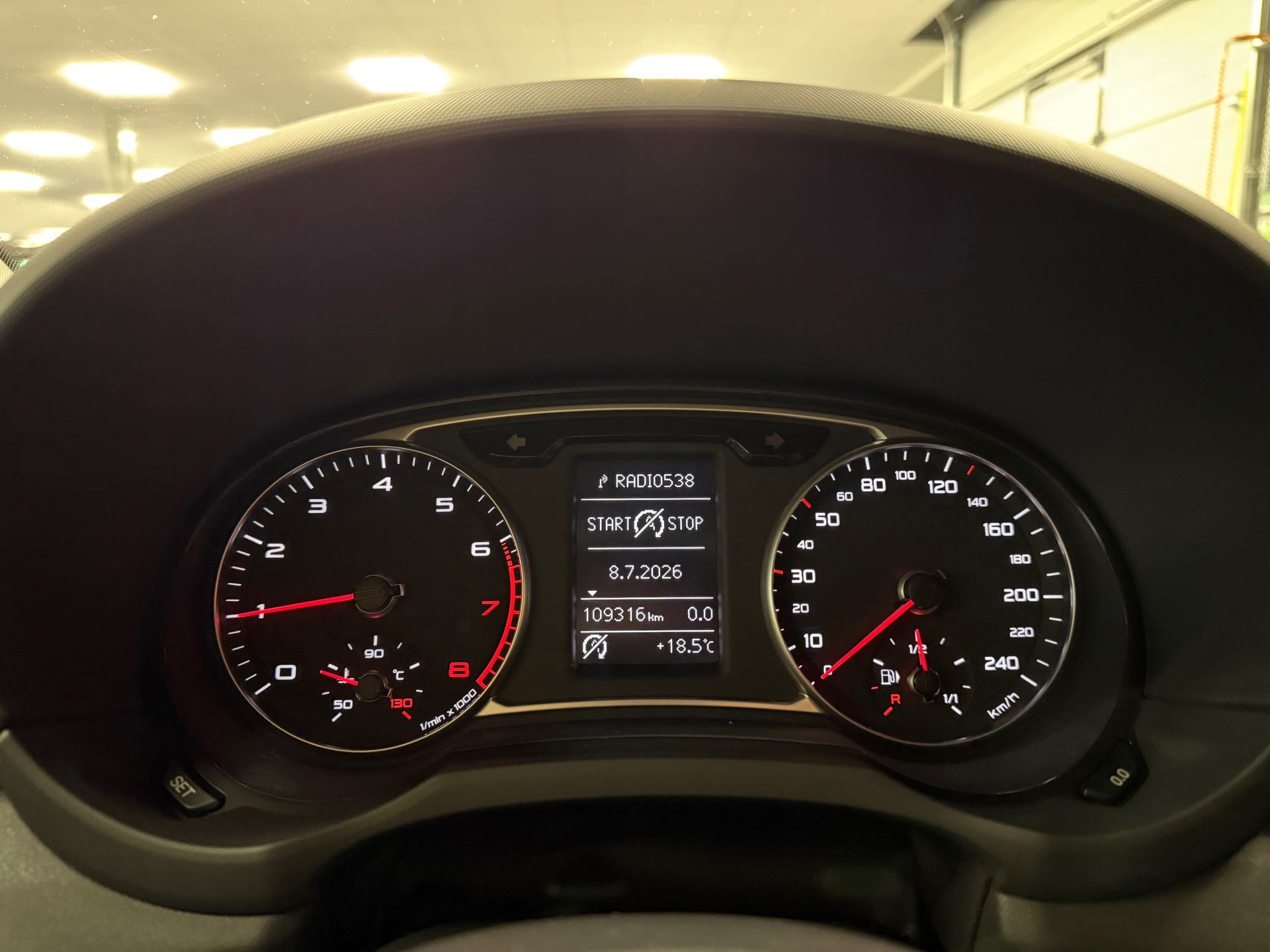 https://www.autokooy.nl//xml/images/54847107-15.JPG