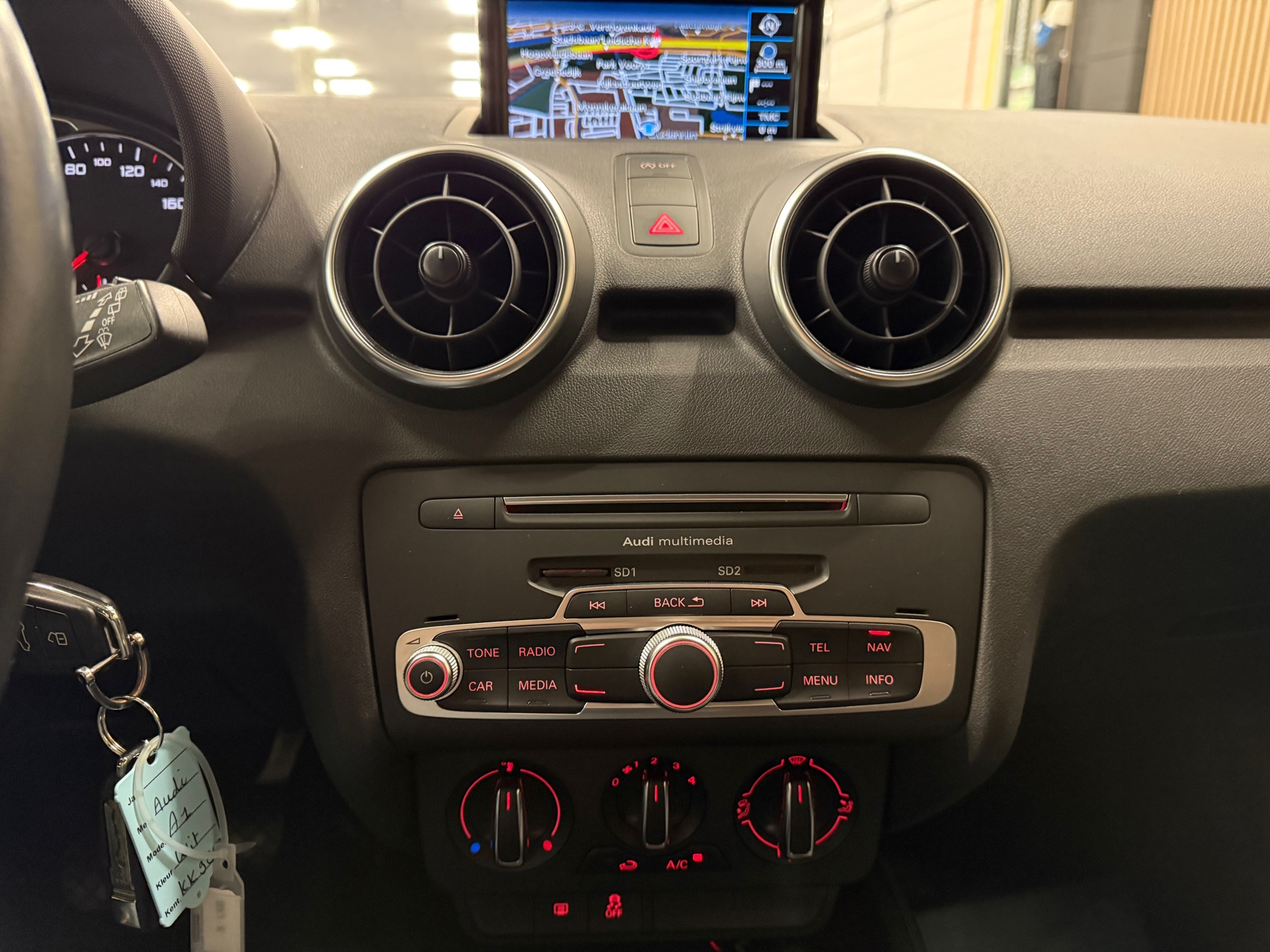 https://www.autokooy.nl//xml/images/54847107-19.JPG