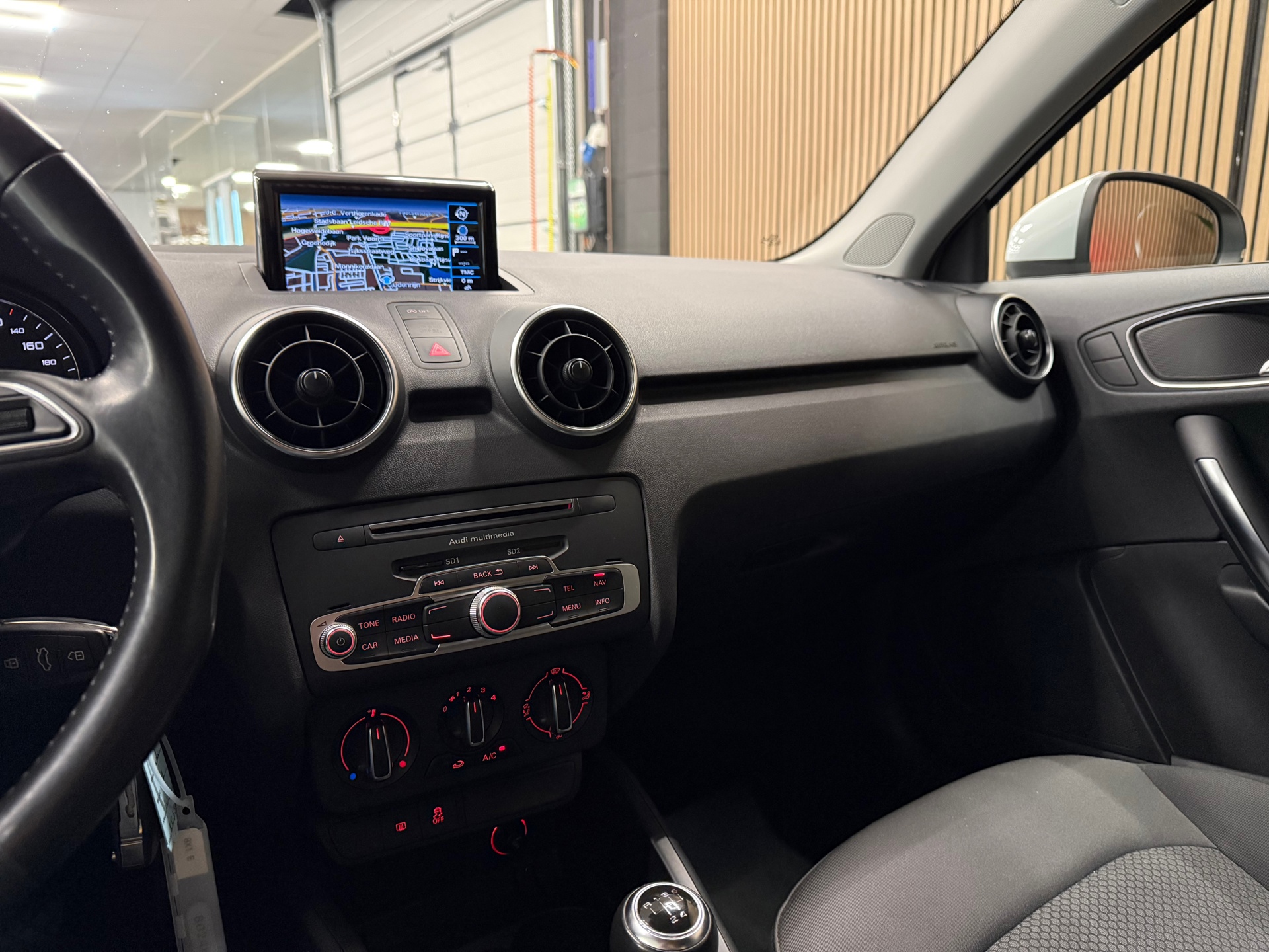 https://www.autokooy.nl//xml/images/54847107-22.JPG