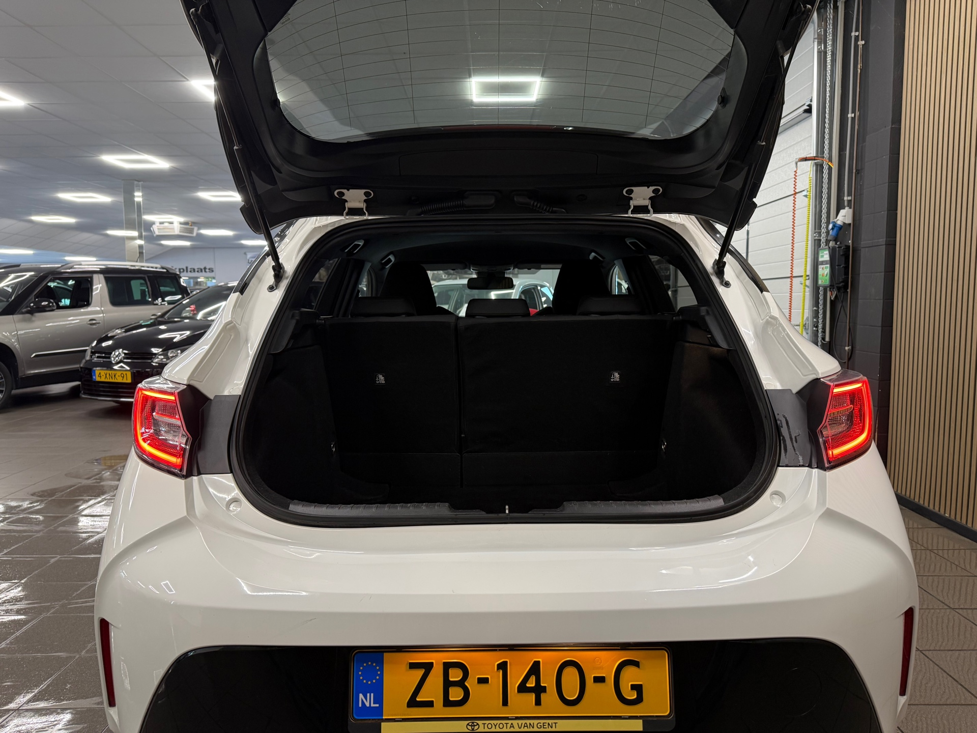 https://www.autokooy.nl//xml/images/54847175-5.JPG