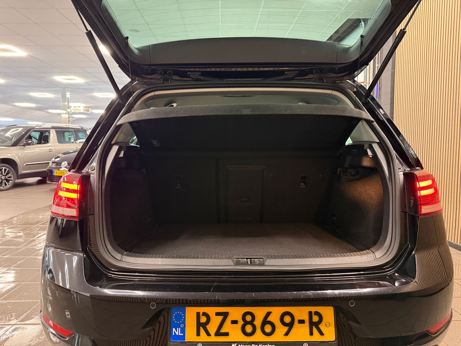 https://www.autokooy.nl//xml/images/54872219-5.JPG
