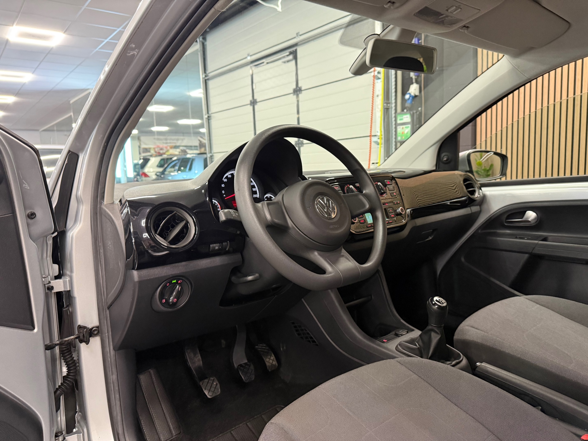 https://www.autokooy.nl//xml/images/54872381-12.JPG