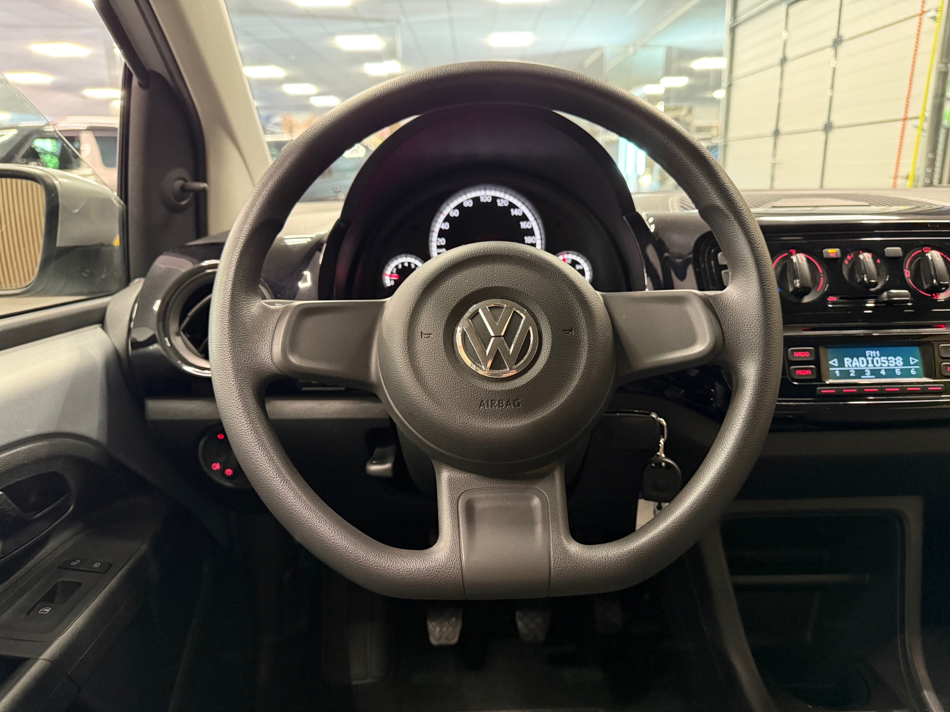 https://www.autokooy.nl//xml/images/54872381-13.JPG