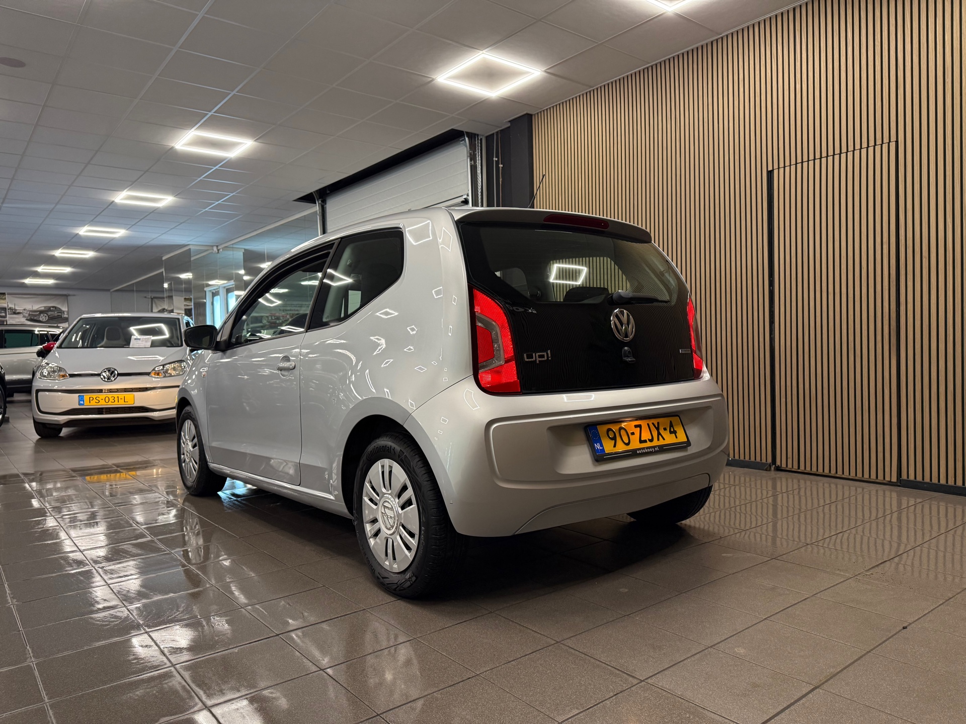 https://www.autokooy.nl//xml/images/54872381-3.JPG