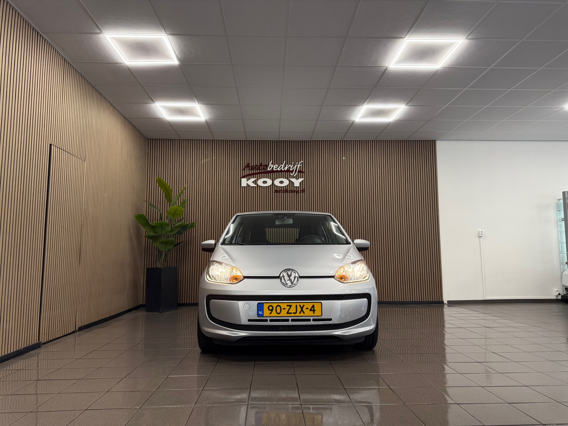 https://www.autokooy.nl//xml/images/54872381-8.JPG