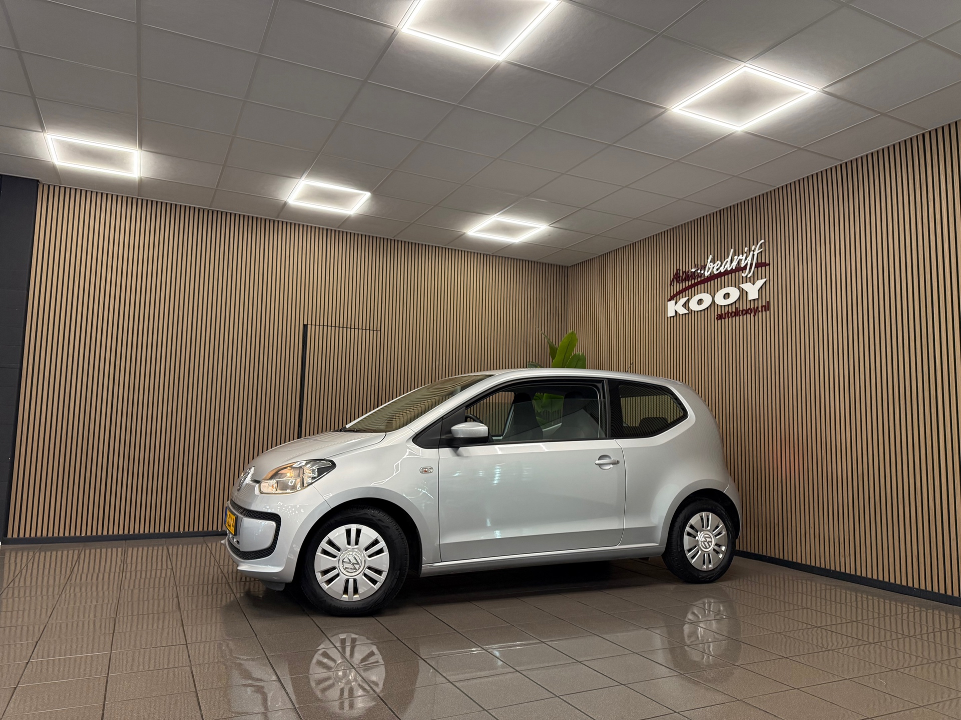 https://www.autokooy.nl//xml/images/54872381-9.JPG